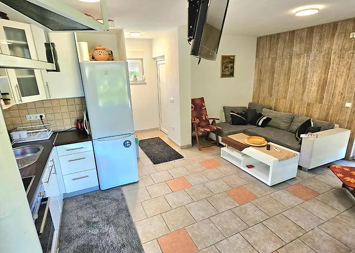 Ferienhaus Vikendica Na Sani Datea